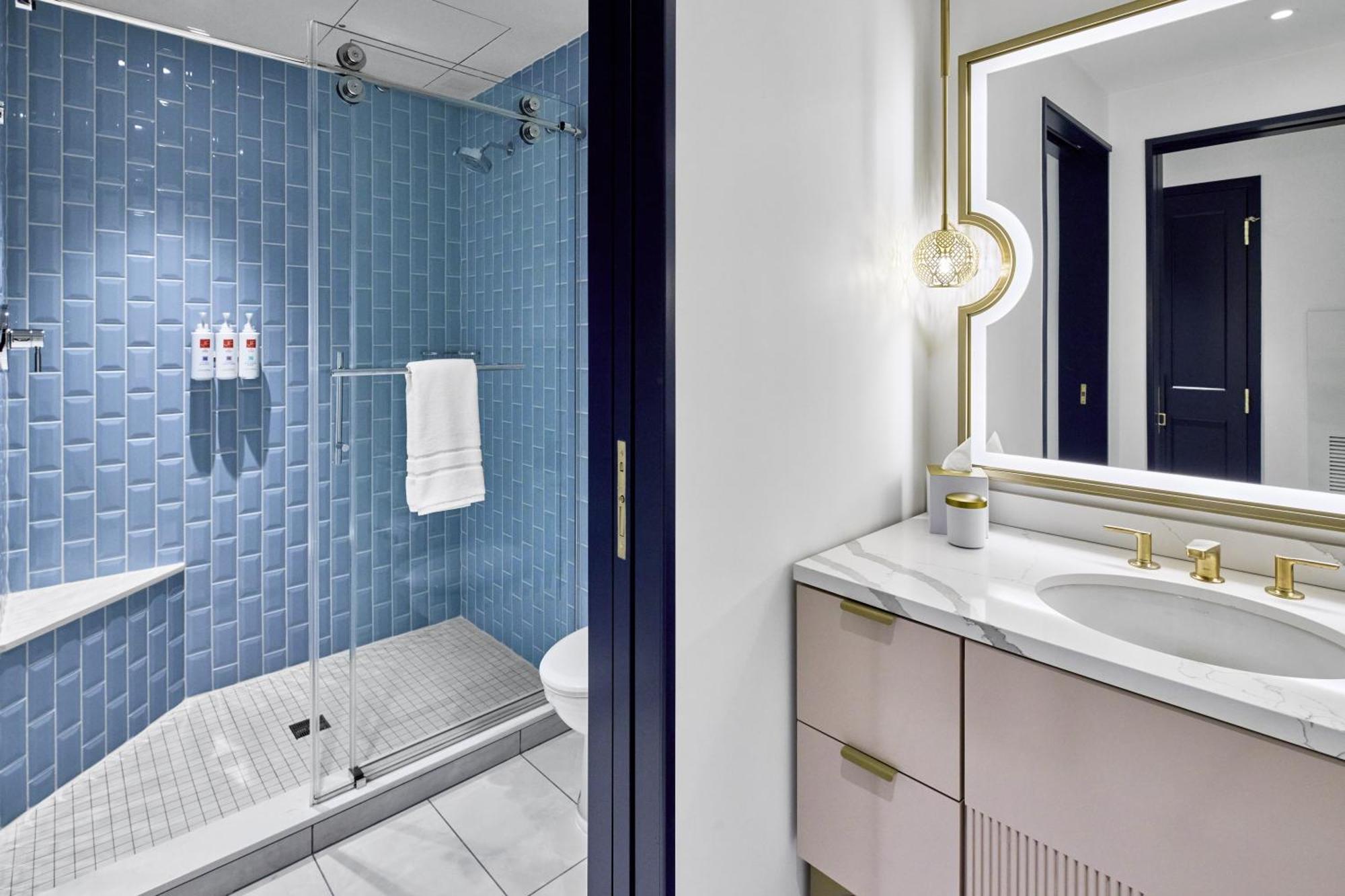 Universal'S Helios Grand Hotel, A Loews Hotel Williamsburg 外观 照片